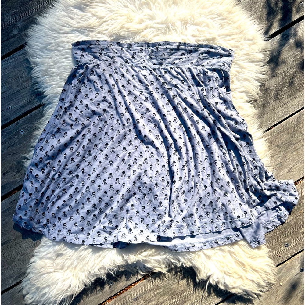 Miss chevous Gray Black Skull Graphic Print Skater Mini Skirt